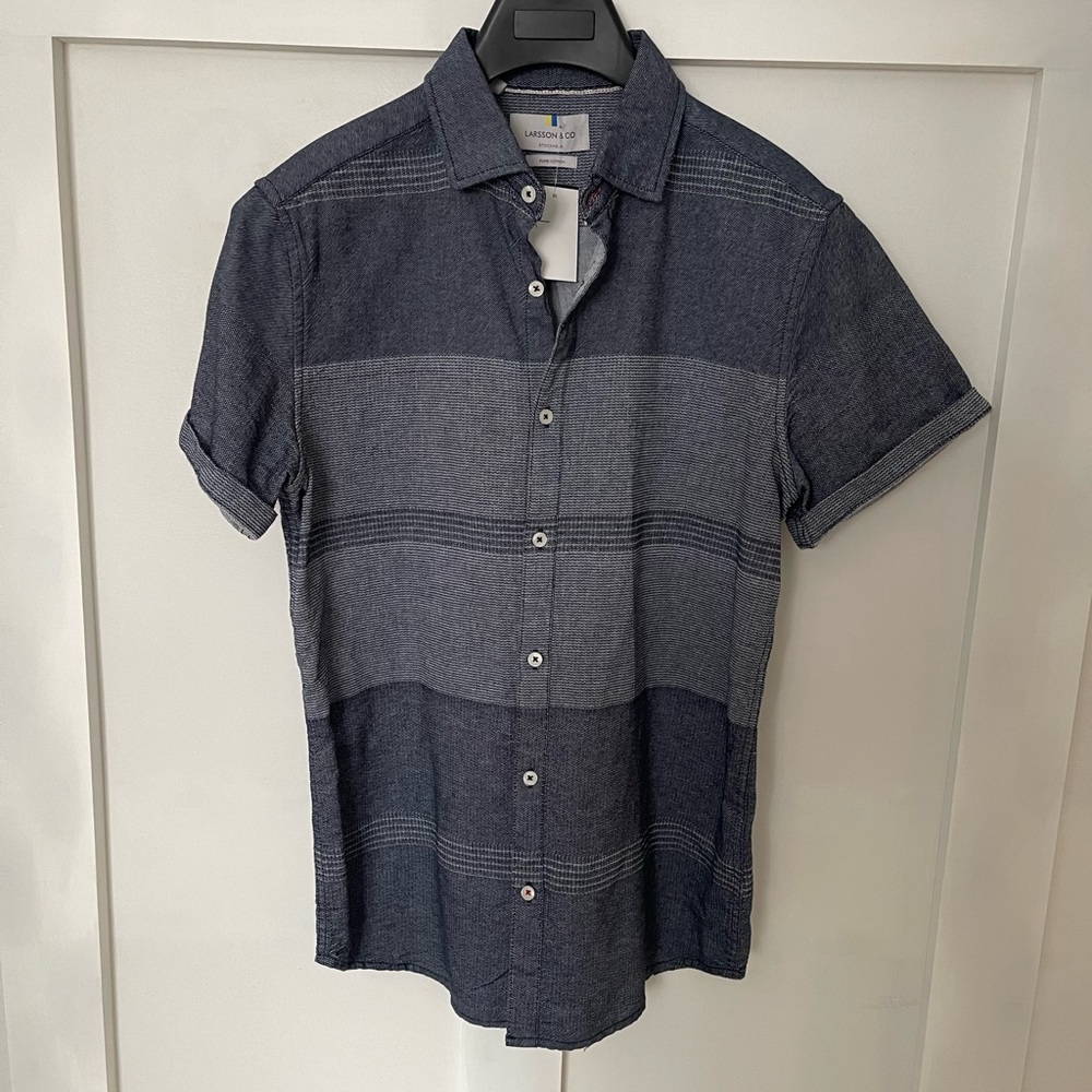 Larsson & Co. Mens Denim design pattern Short Sleeve Button SLIM FIT MEDIUM NEW